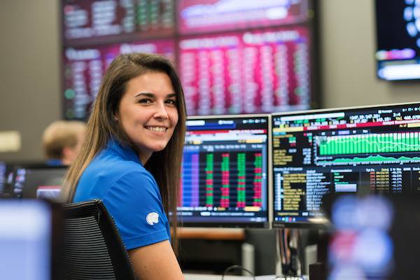 Female student in business lab.